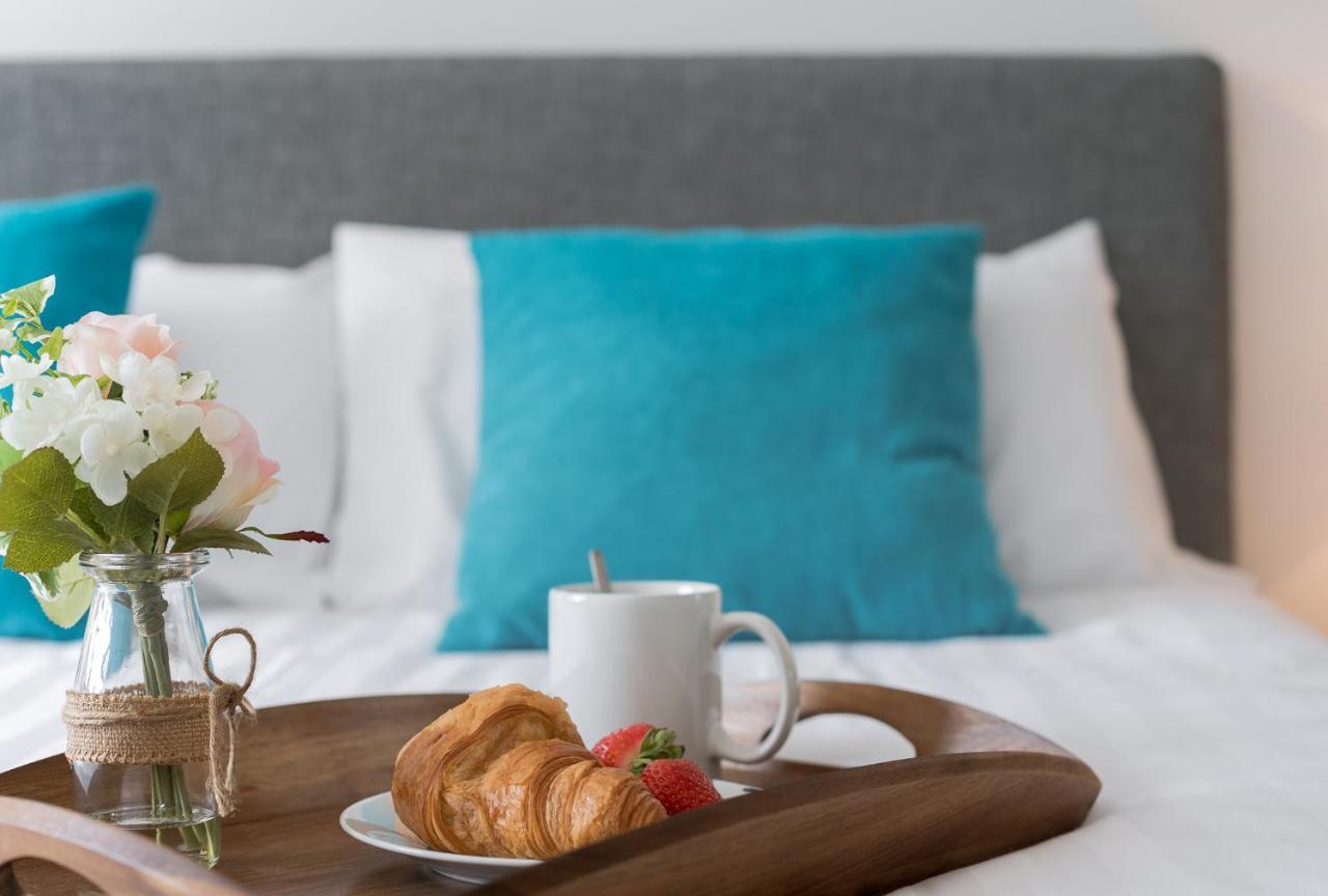 Kvm - Jubilee Mansions Apartment By Kvm Stays Питерборо Екстериор снимка